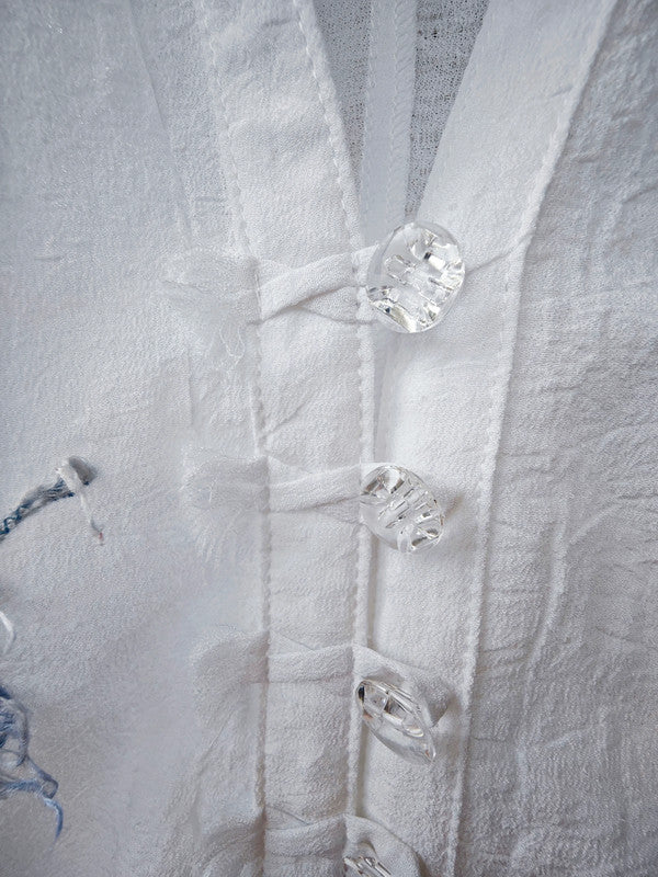 Blusa verano fresca, blanca con adorno en forma de flor