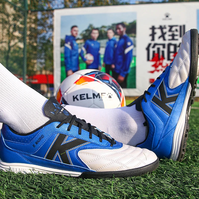 Men Soccer Shoes Anti-Slippery Futsal Kid Football Sneakers Indoor Sports Shoes Professional Training TF Shoes ZX90111053