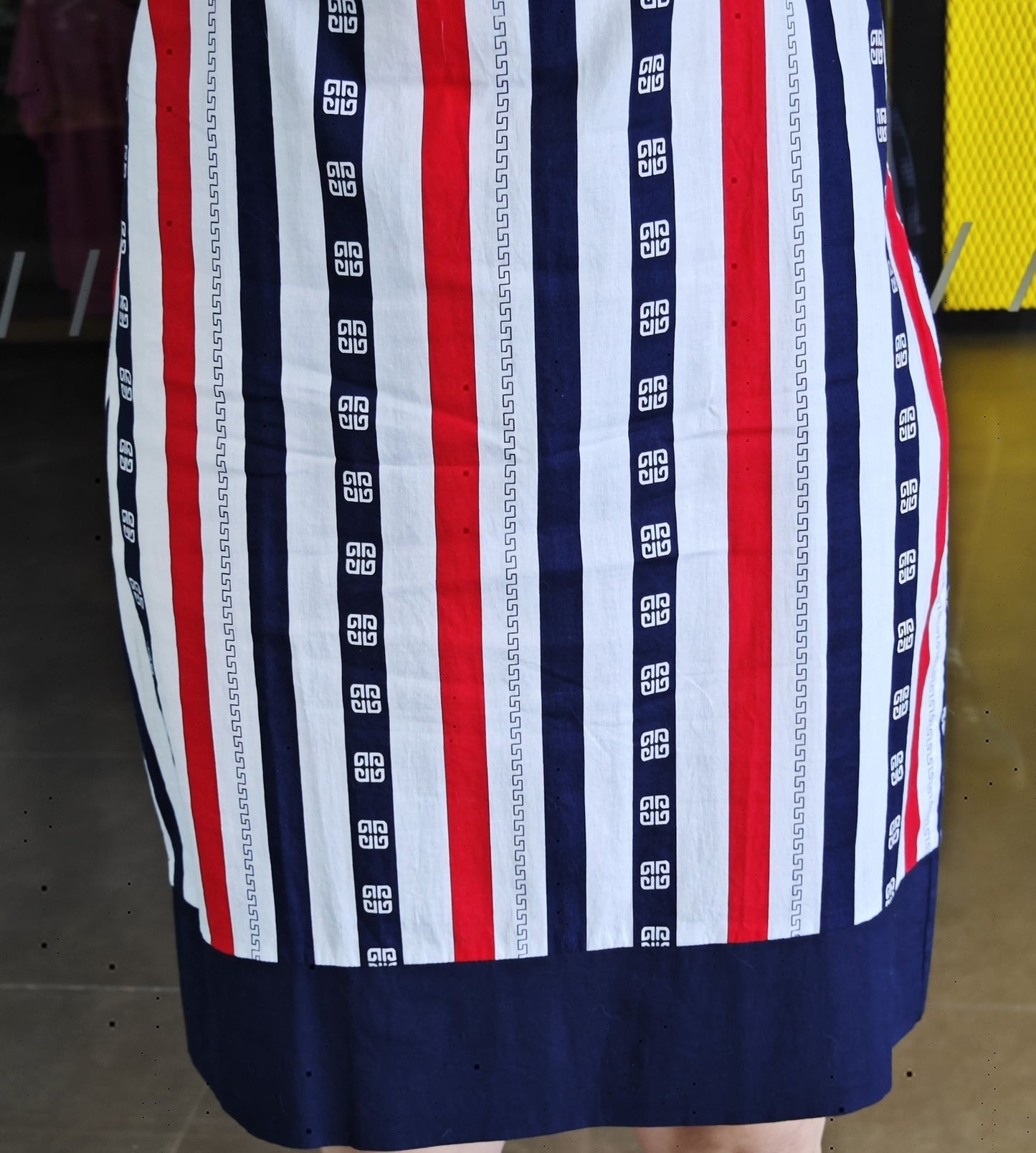 Vestido fresco y ligero con lazos