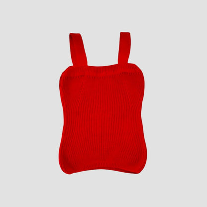 Cropped top ajustado con tirantes