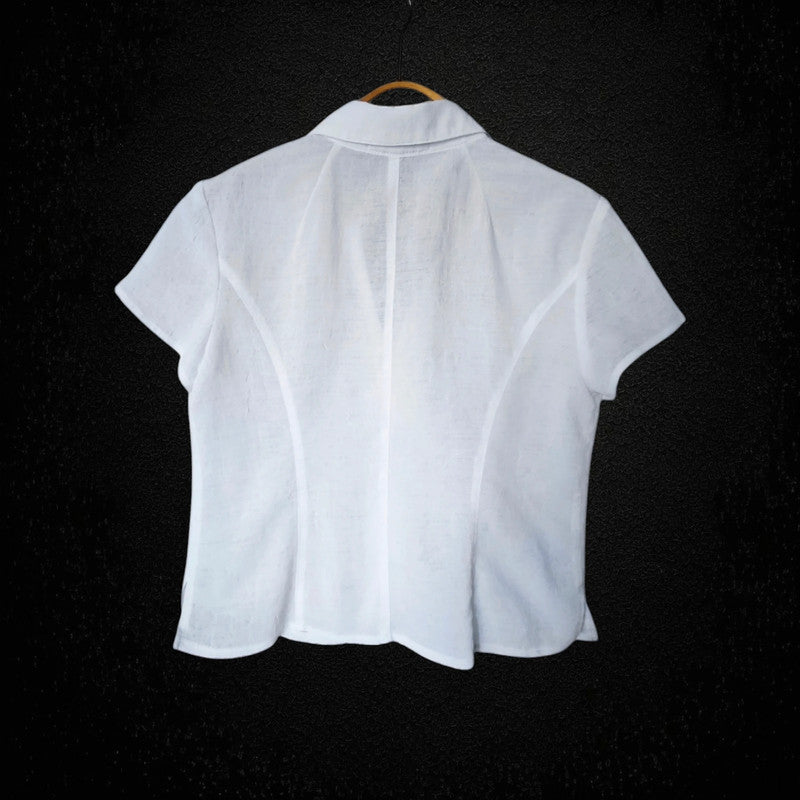 Blusa verano fresca, blanca con adorno en forma de flor