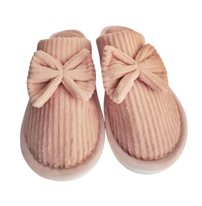 Elegante pantufla de mujer con lazo